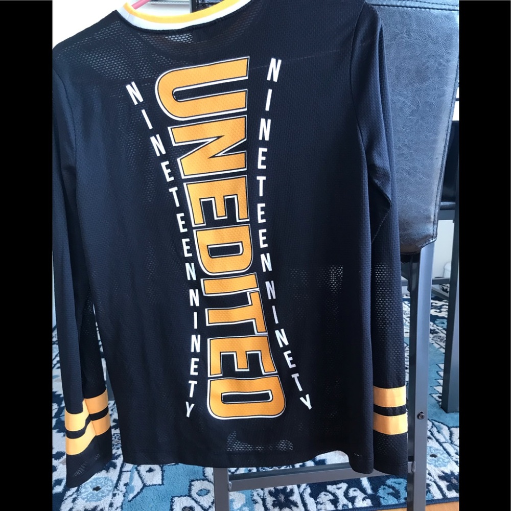 Mesh long sleeve top